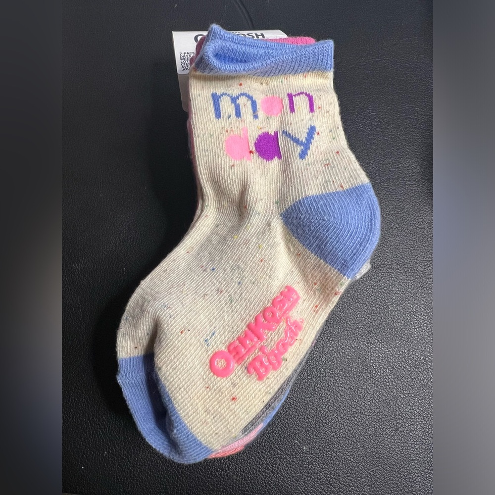 *5/$15* Oshkosh B’gosh 7-pack baby and toddler girls Days of the Week socks NWT